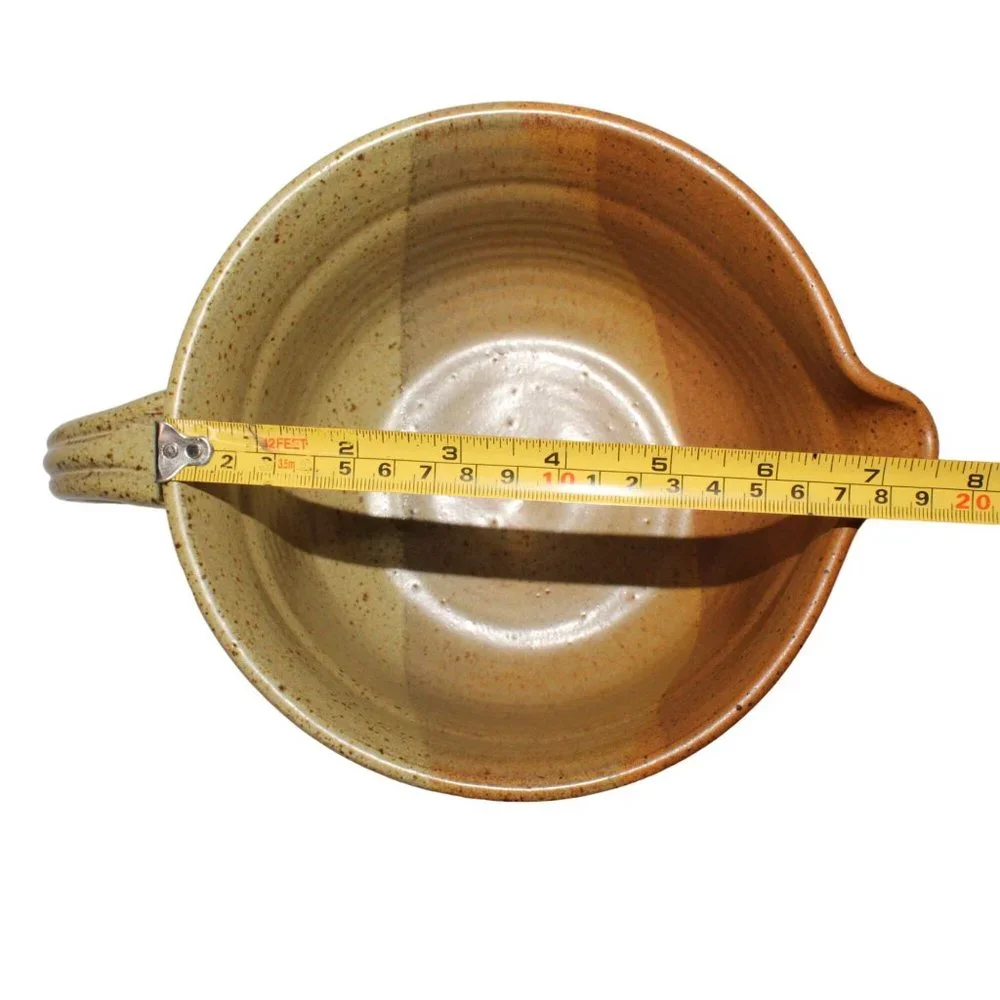 Vintage 8" Brushstroke Studio Pottery Bowl Pour Spout Handle Serving Stoneware - Picture 7 of 8